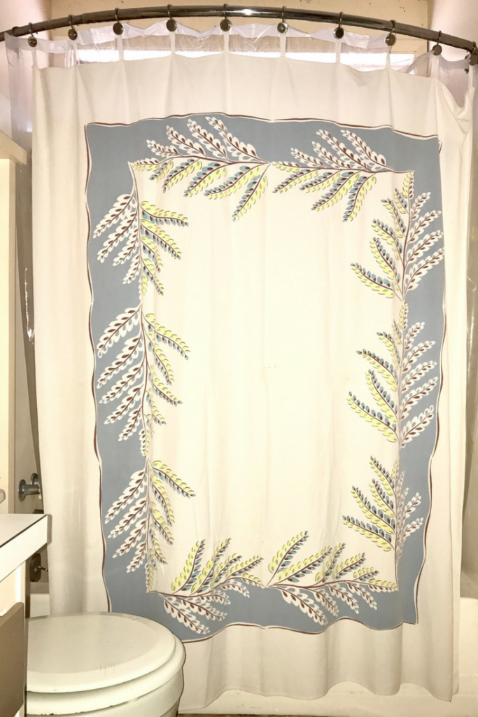 How to Make a Shower Curtain with a Vintage Tablecloth The Domestic